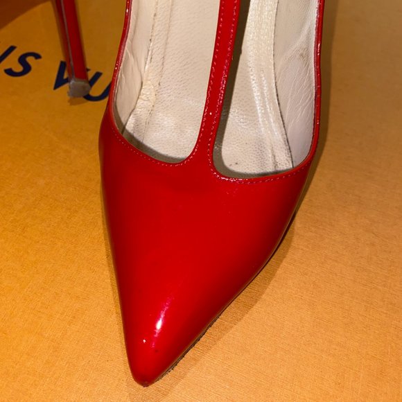 Christian Louboutin, Size 39, pointy red patent leather - Picture 2 of 7